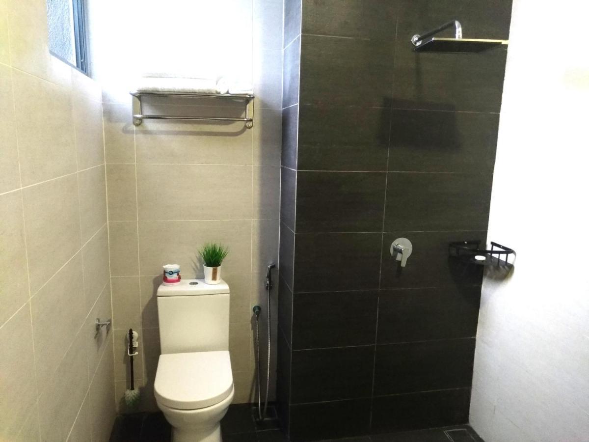 Golden Troika Kota Bharu - 2 Bedrooms Eksteriør bilde