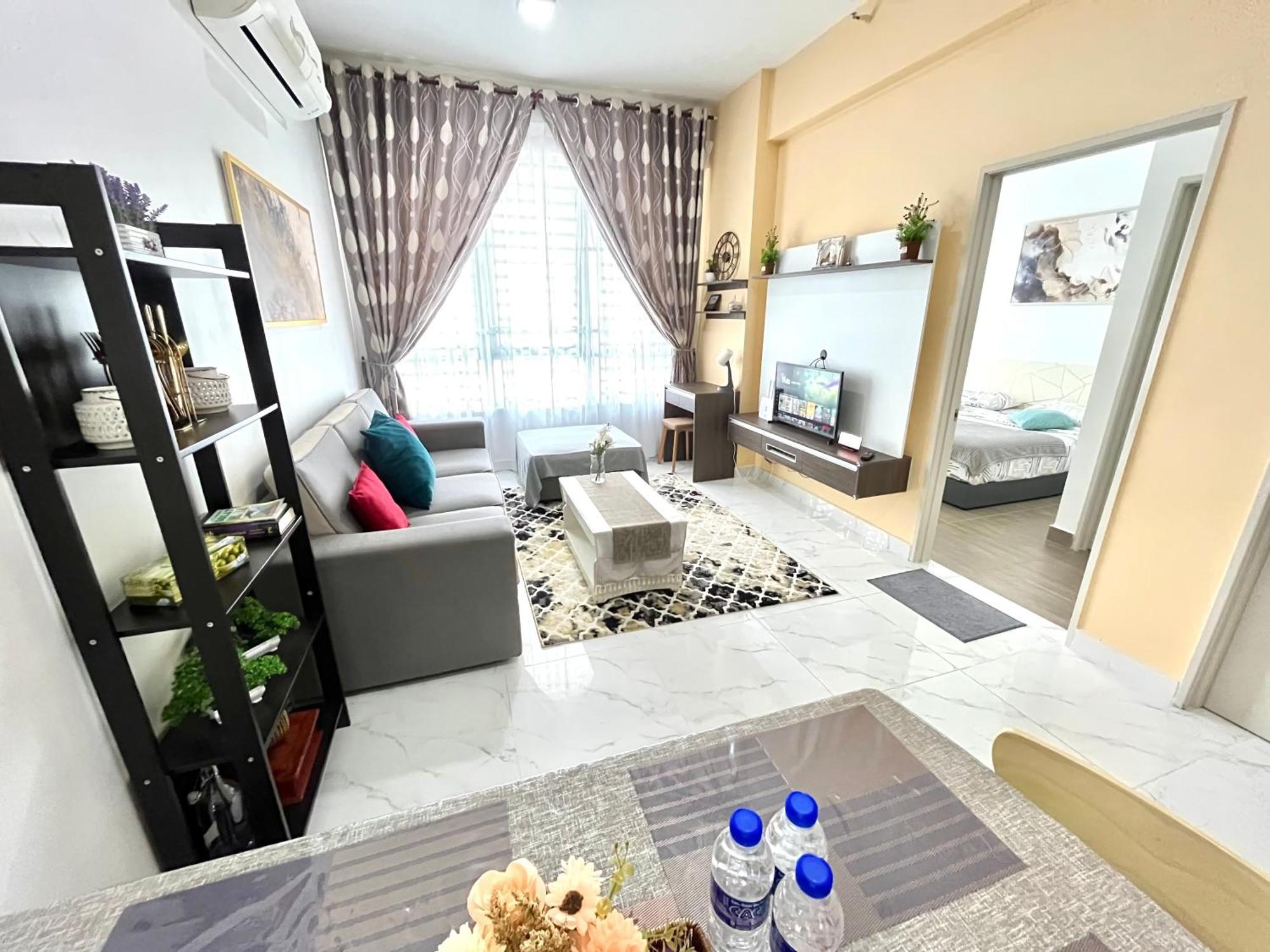 Golden Troika Kota Bharu - 2 Bedrooms Eksteriør bilde